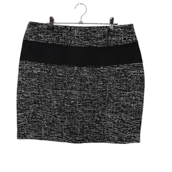 DKNY Tweeded Black Mini Skirt Side Zip Professional Classy Size 6 - Picture 1 of 9